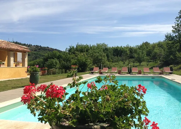 La Grande Bouisse Avec Piscine Dans Le Luberon, Provence Ferienhaus