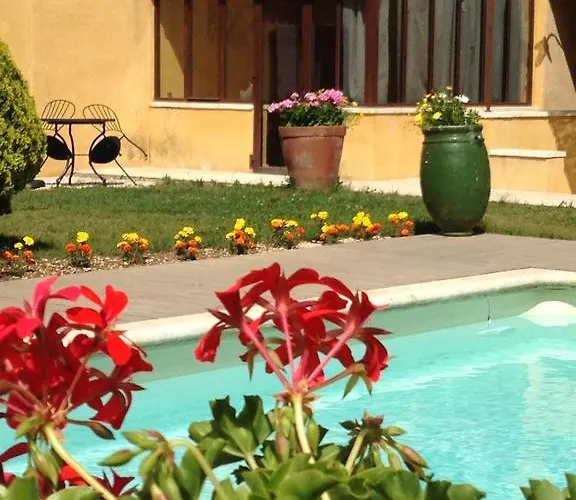 La Grande Bouisse Avec Piscine Dans Le Luberon, Provence