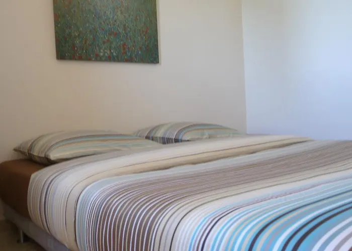 La Grande Bouisse Avec Piscine Dans Le Luberon, Provence