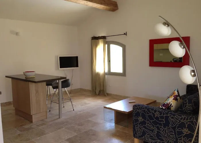 La Grande Bouisse Avec Piscine Dans Le Luberon, Provence Céreste