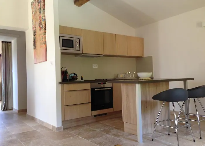 La Grande Bouisse Avec Piscine Dans Le Luberon, Provence Céreste