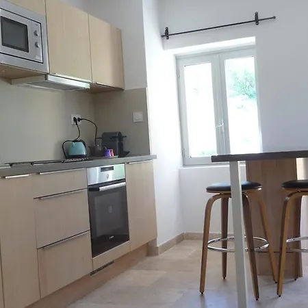 La Grande Bouisse Avec Piscine Dans Le Luberon, Provence Céreste