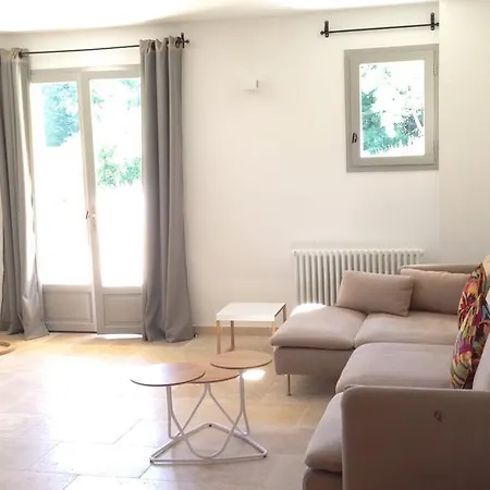 펜션 La Grande Bouisse Avec Piscine Dans Le Luberon, Provence *