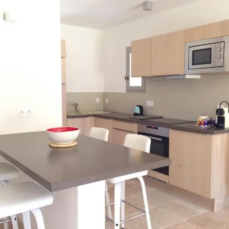 La Grande Bouisse Avec Piscine Dans Le Luberon, Provence *