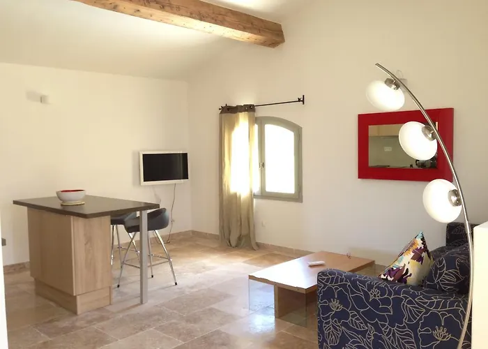 La Grande Bouisse Avec Piscine Dans Le Luberon, Provence Hébergement de vacances