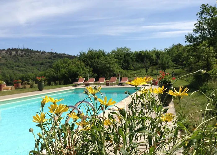 Сasa de vacaciones La Grande Bouisse Avec Piscine Dans Le Luberon, Provence Céreste