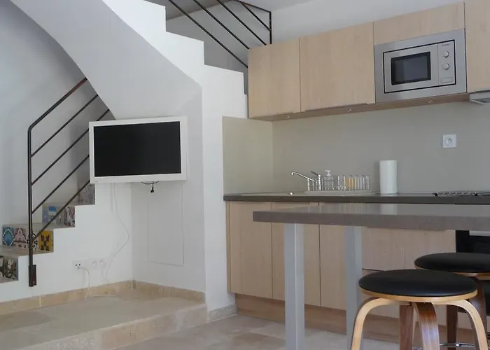 La Grande Bouisse Avec Piscine Dans Le Luberon, Provence *