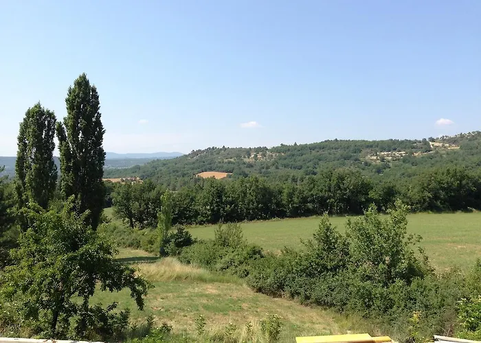 Hébergement de vacances La Grande Bouisse Avec Piscine Dans Le Luberon, Provence
